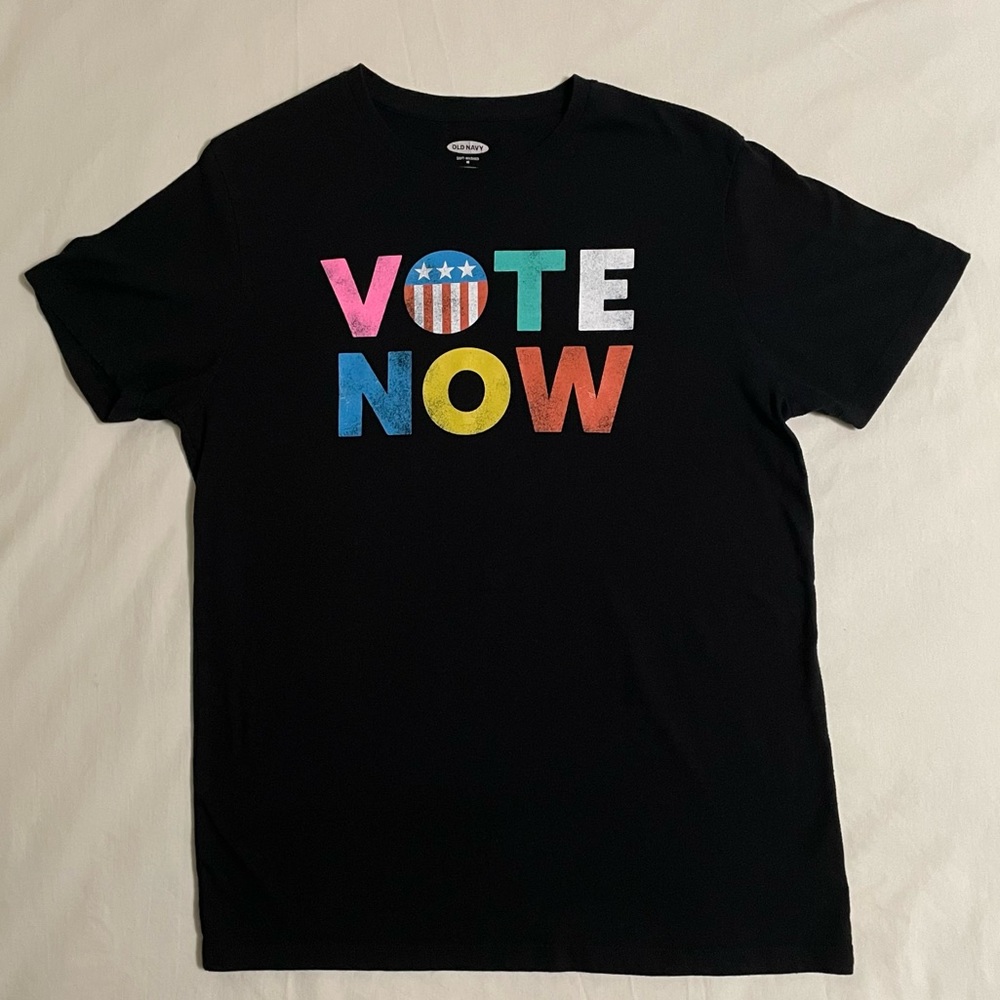 Medium Old Navy Soft Wash “Vote Now” T-Shirt. Black.